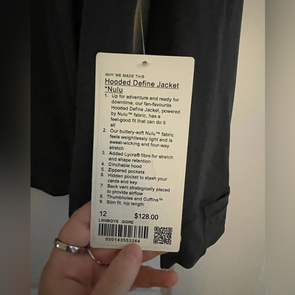 New never worn Lululemon Defined Hooded Jacket